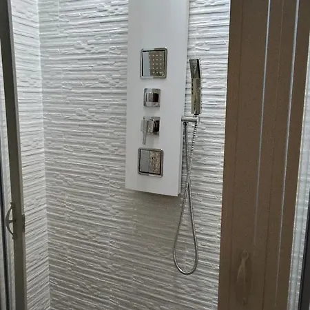 לינה וארוחת בוקר Le Querce