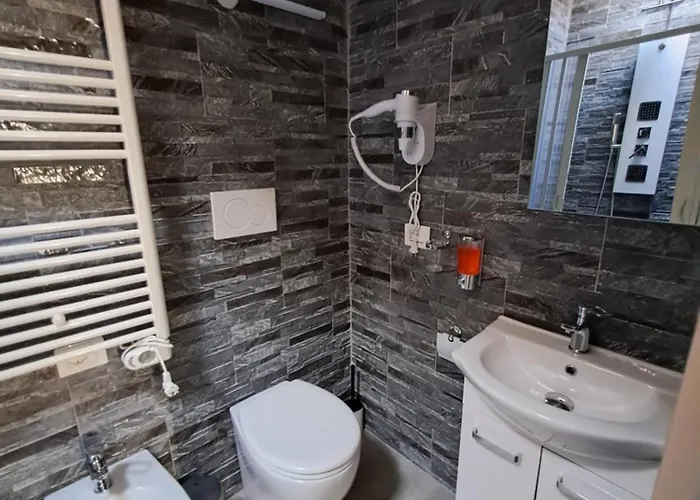 Le Querce 3* Спианате